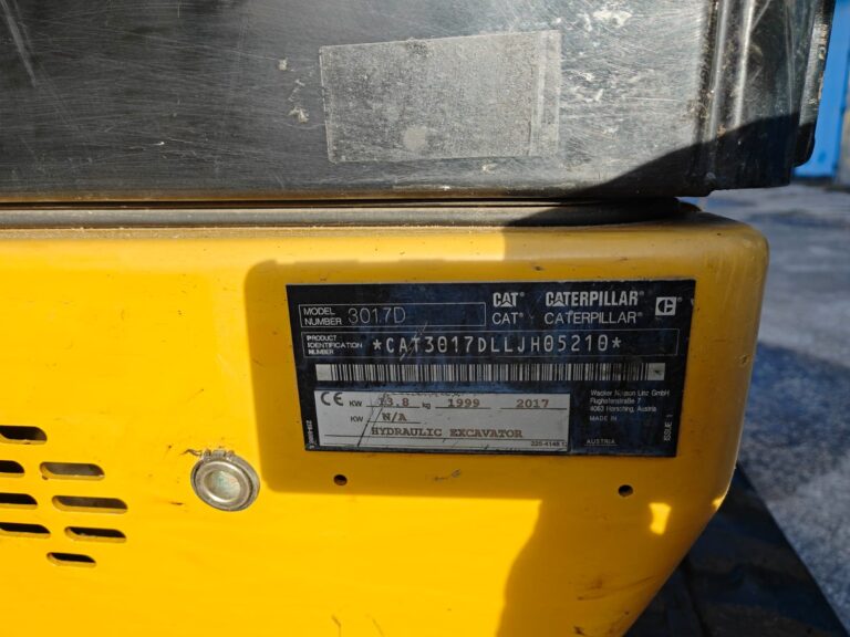 Caterpillar 301.7D 2017r