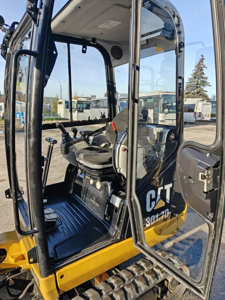 Caterpillar 301.7D 2017r