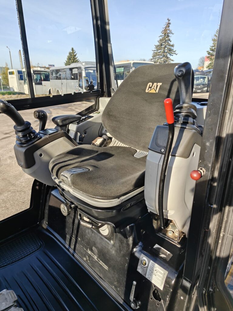 Caterpillar 301.7D 2017r