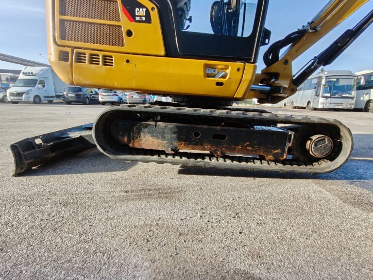 Caterpillar 301.7D 2017r