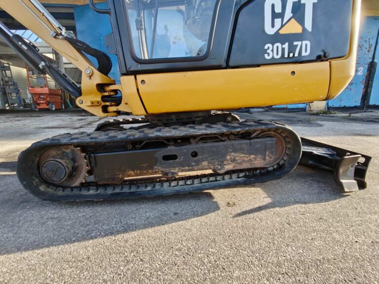 Caterpillar 301.7D 2017r
