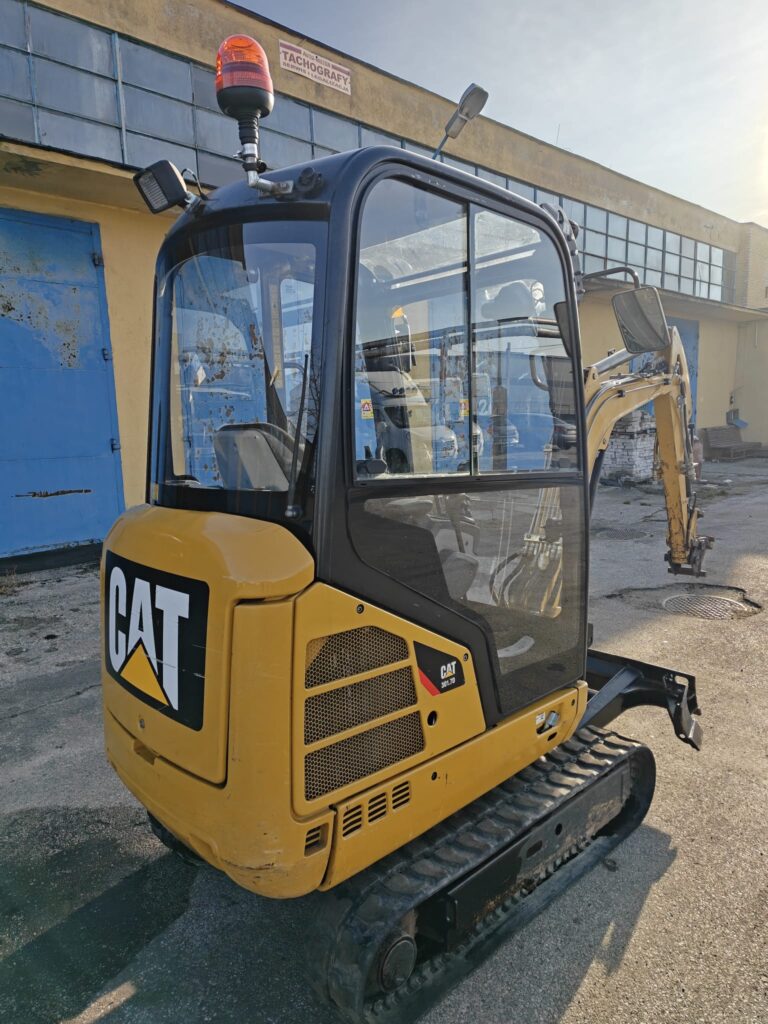 Caterpillar 301.7D 2017r
