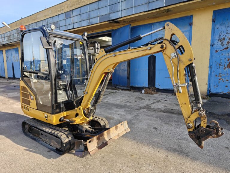Caterpillar 301.7D 2017r