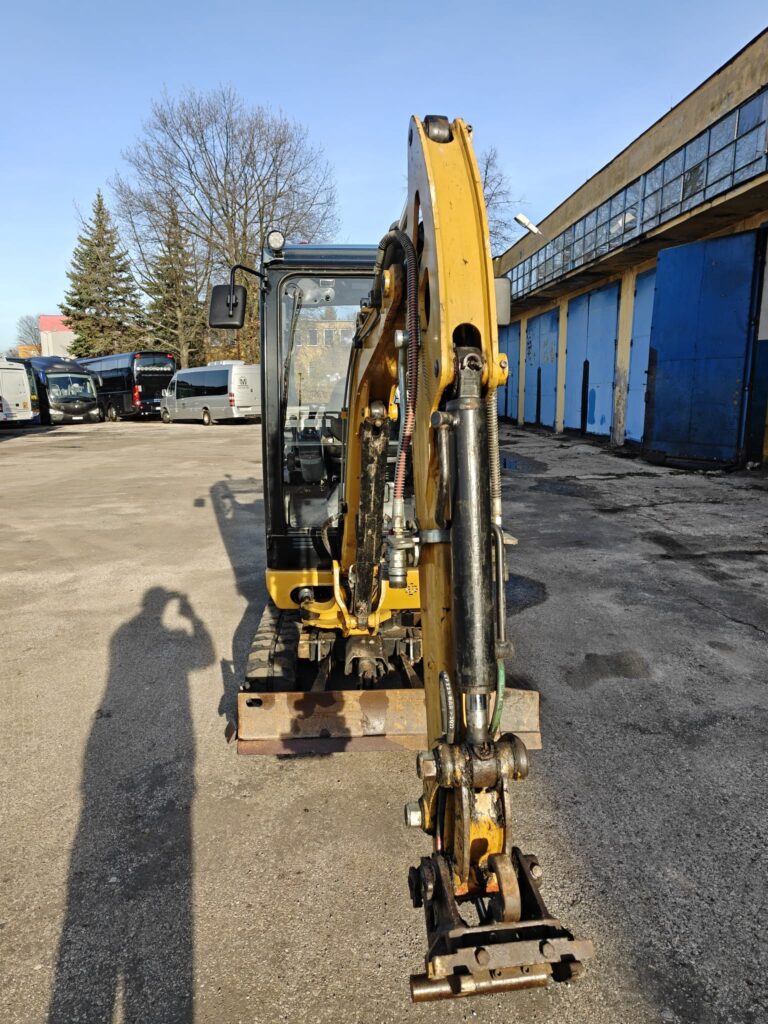 Caterpillar 301.7D 2017r