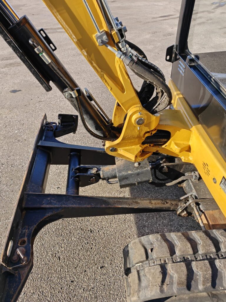 Caterpillar 301.7D 2017r