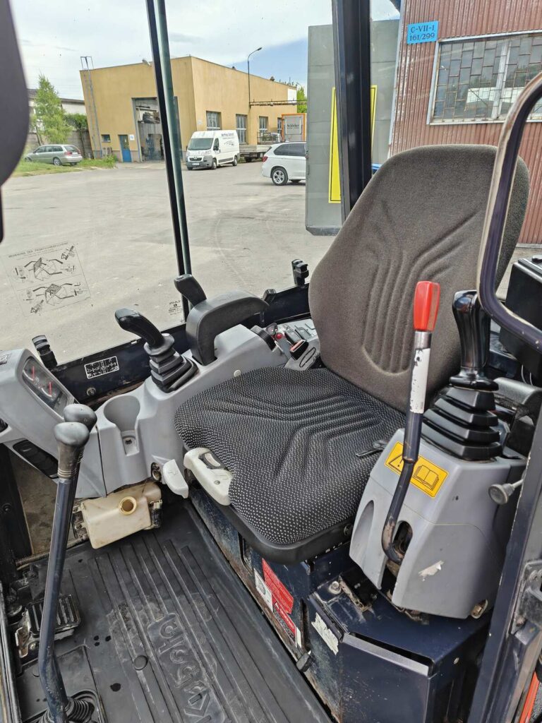 Kubota U27-4 2017r