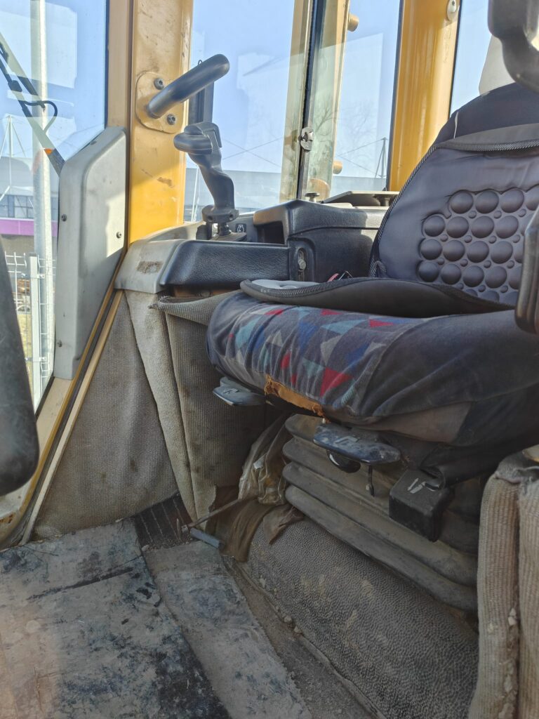 Caterpillar D5N LGP 2004r
