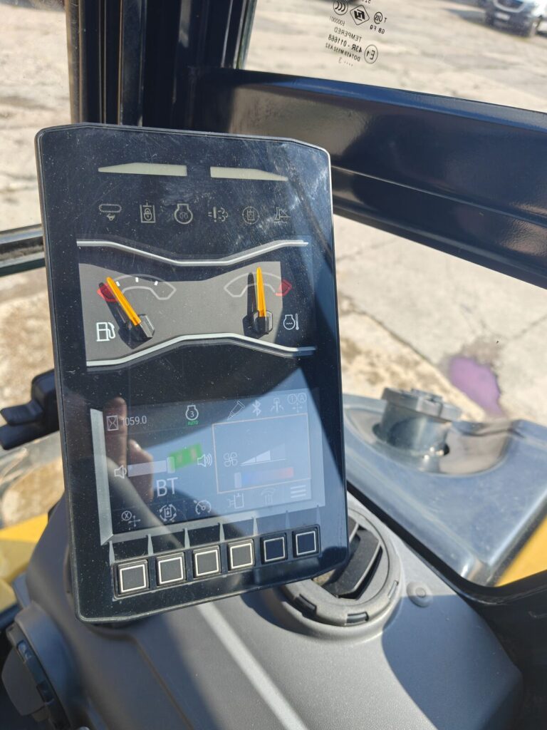 Caterpillar 302.7 2023r