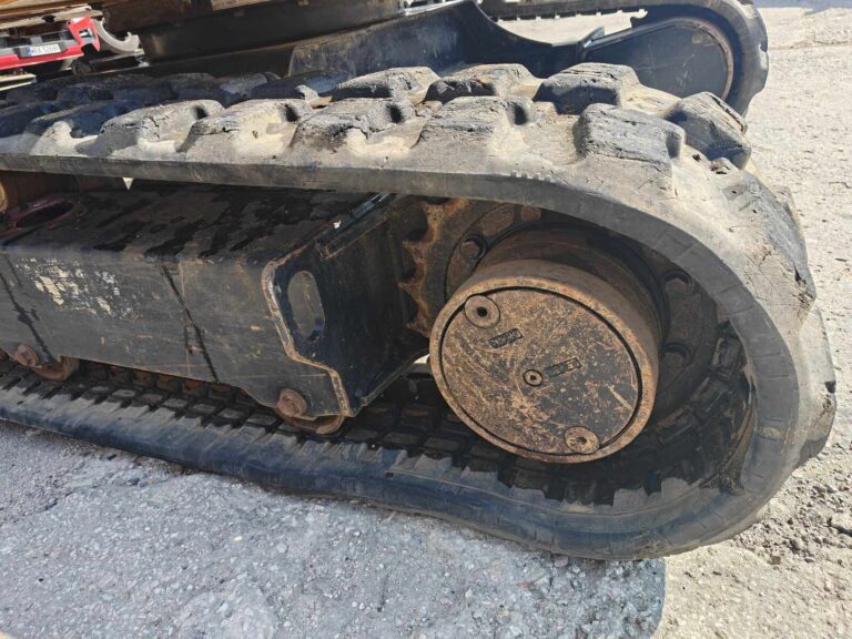 Caterpillar 302.7 2023r