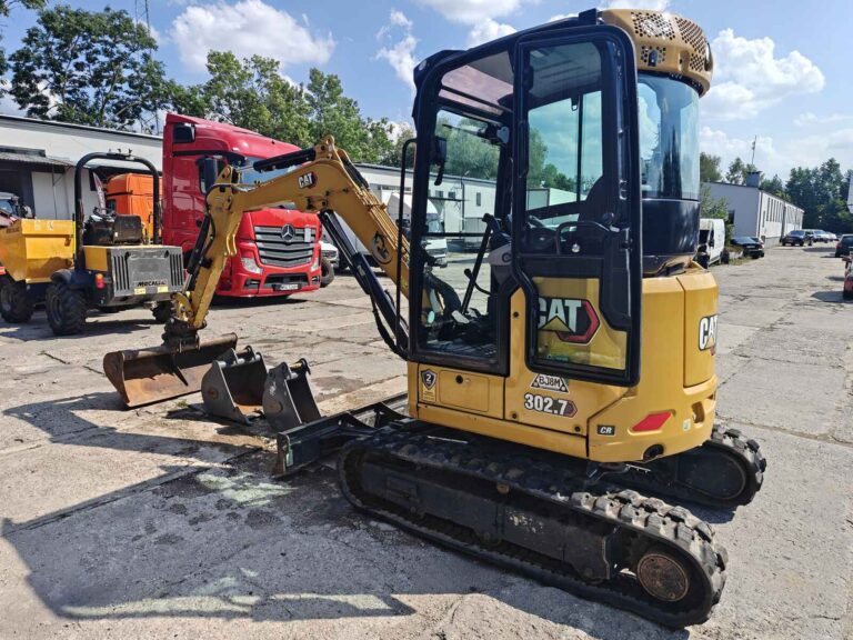Caterpillar 302.7 2023r