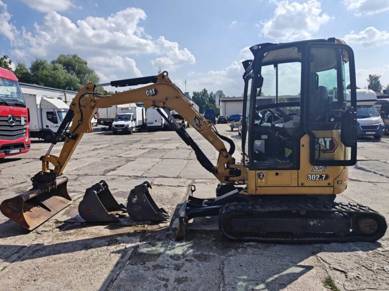 Caterpillar 302.7 2023r