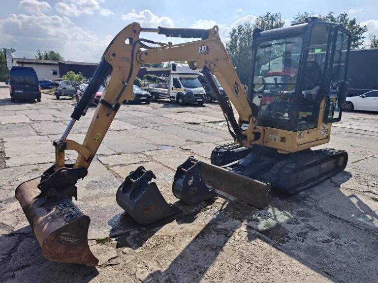 Caterpillar 302.7 2023r