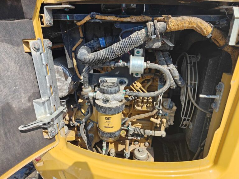 Caterpillar 302.7 2023r