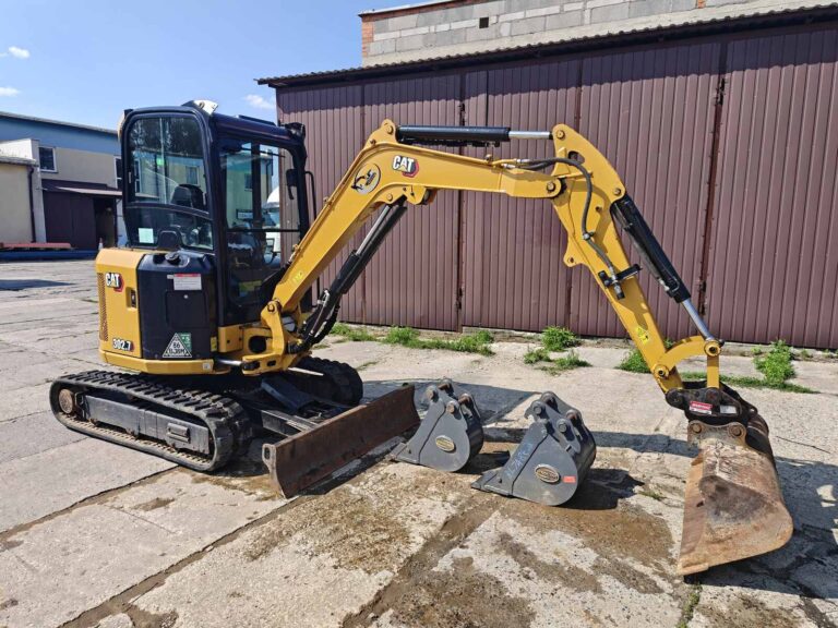 Caterpillar 302.7 2023r