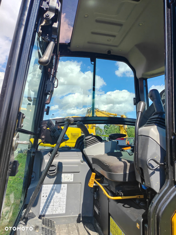 Caterpillar 302.7 2023r