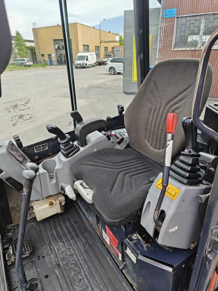 Kubota U27-4 2017r