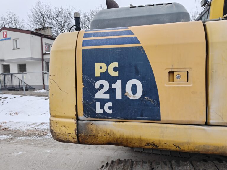 Komatsu PC210LC-8 2011r