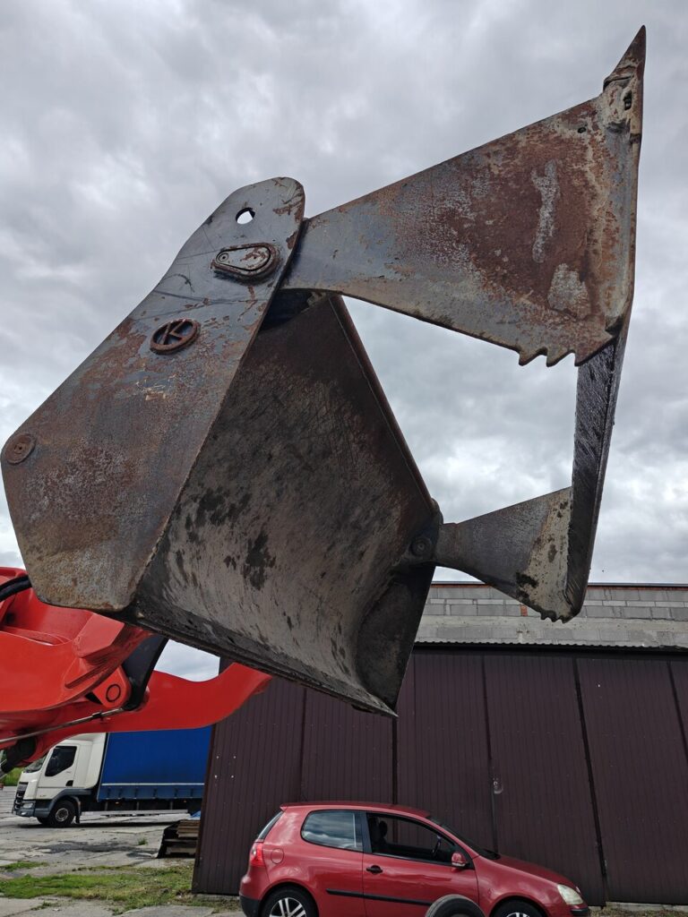 Kubota R090 2023r
