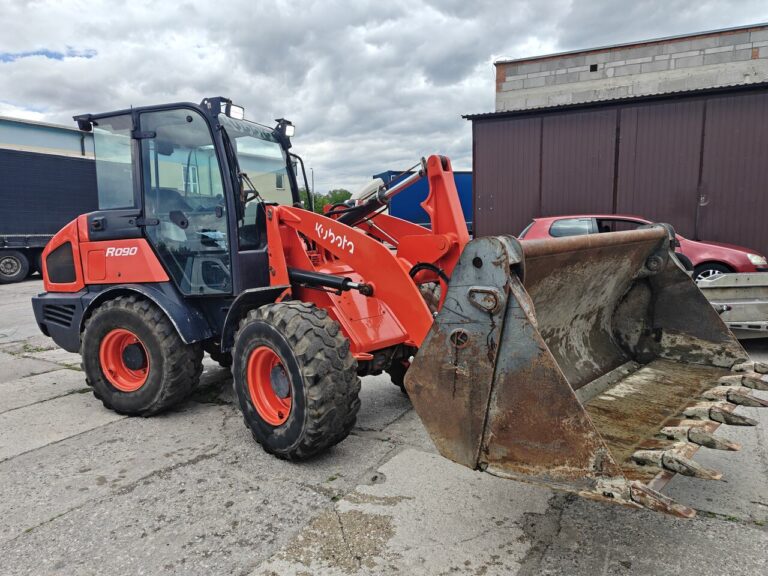 Kubota R090 2023r