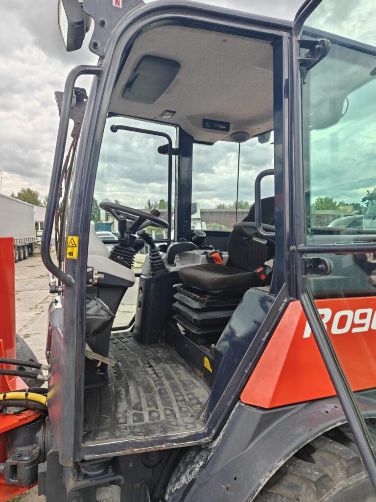 Kubota R090 2023r