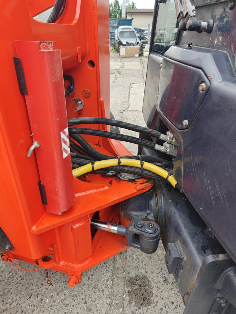 Kubota R090 2023r