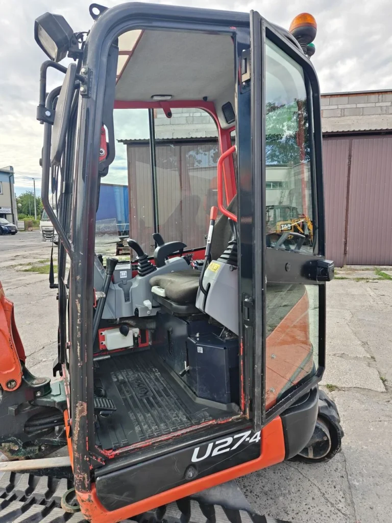Kubota U27-4 2021r