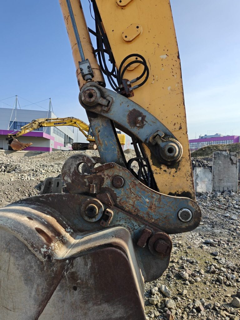 Liebherr A914 2006r