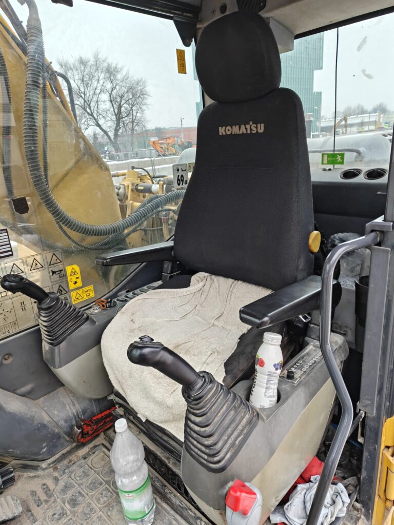 Komatsu PC210LC-8 2011r