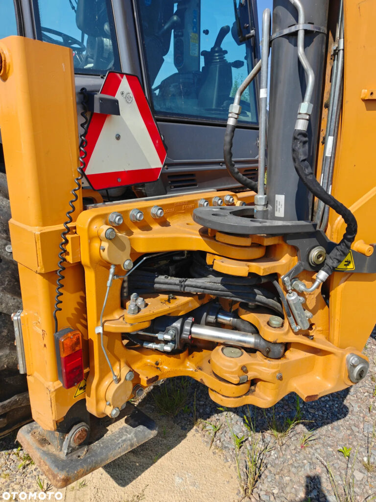 Case 695SV 2022r