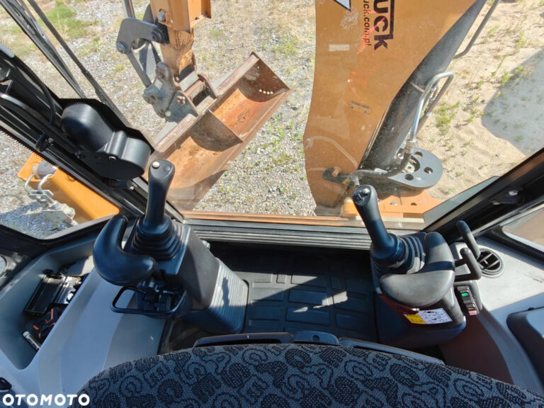 Case 695SV 2022r
