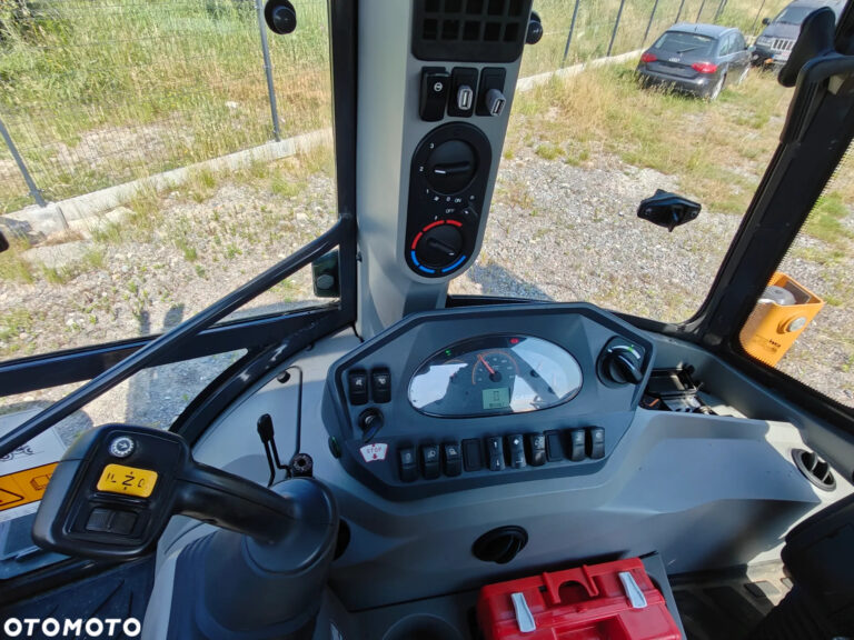 Case 695SV 2022r