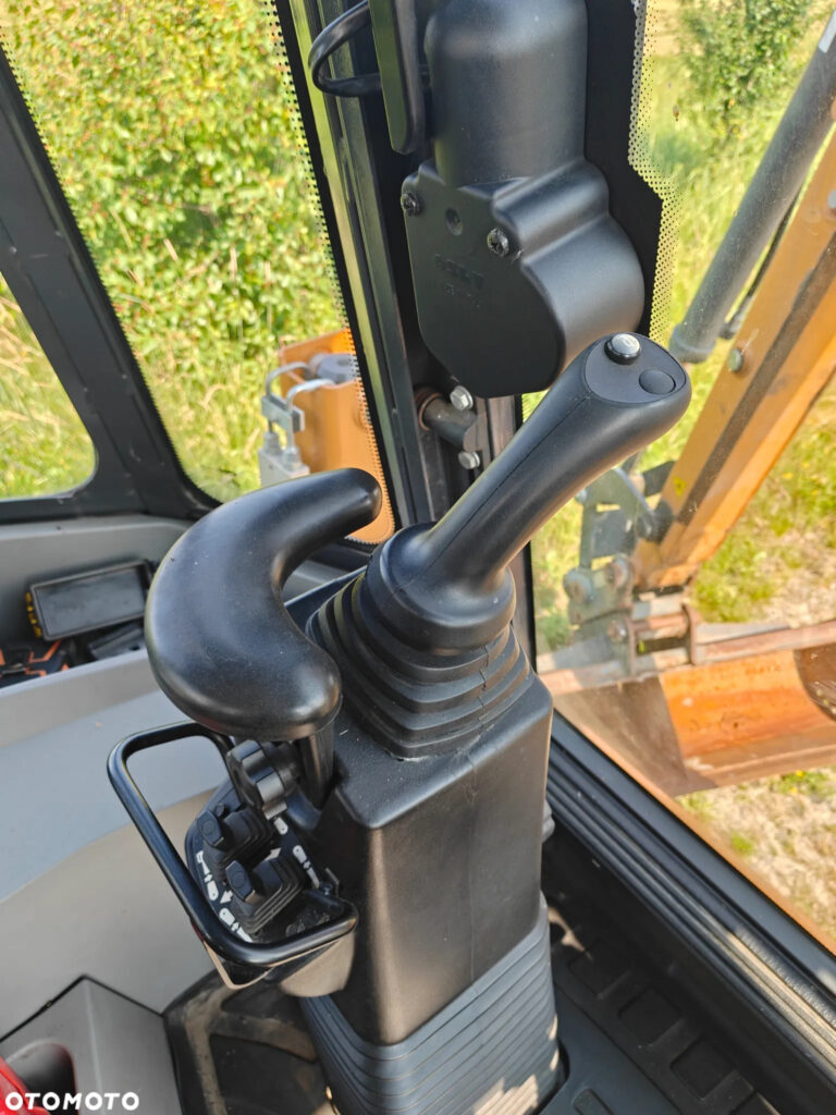 Case 695SV 2022r