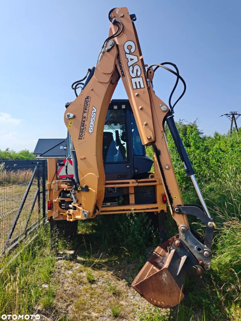 Case 695SV 2022r